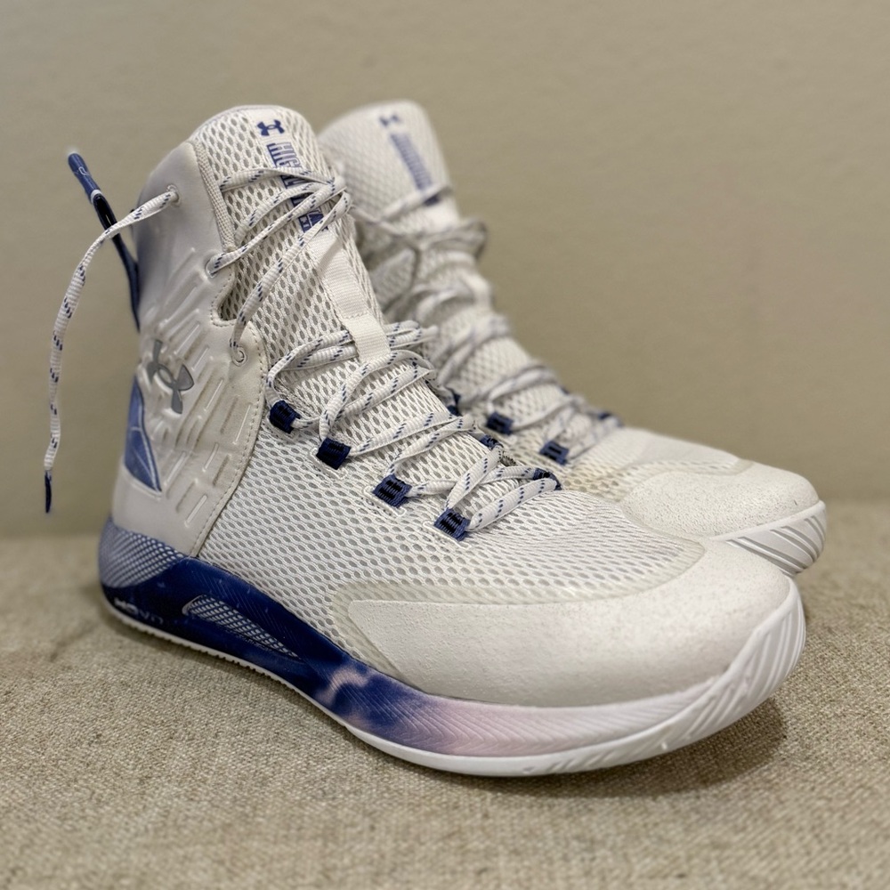 Under Armour Women's HOVR Highlight Ace Volleyball Court Sneaker Shoe Size 13